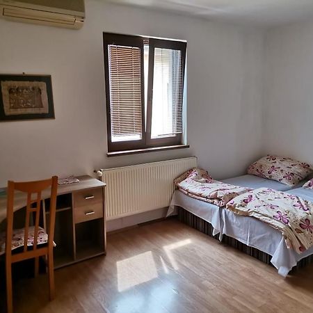 Anh' Private Rooms For Tourist Bratislava Eksteriør billede