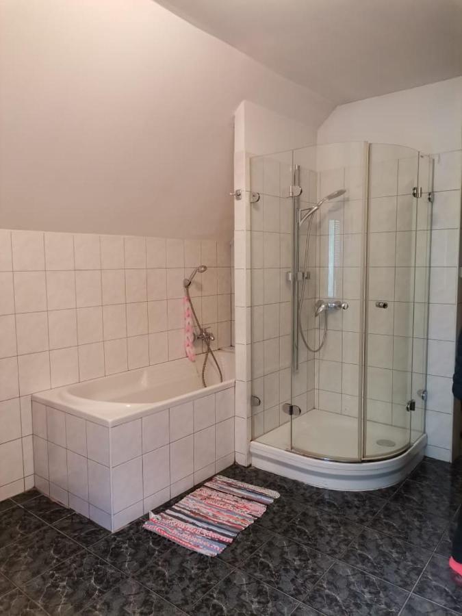 Anh' Private Rooms For Tourist Bratislava Eksteriør billede